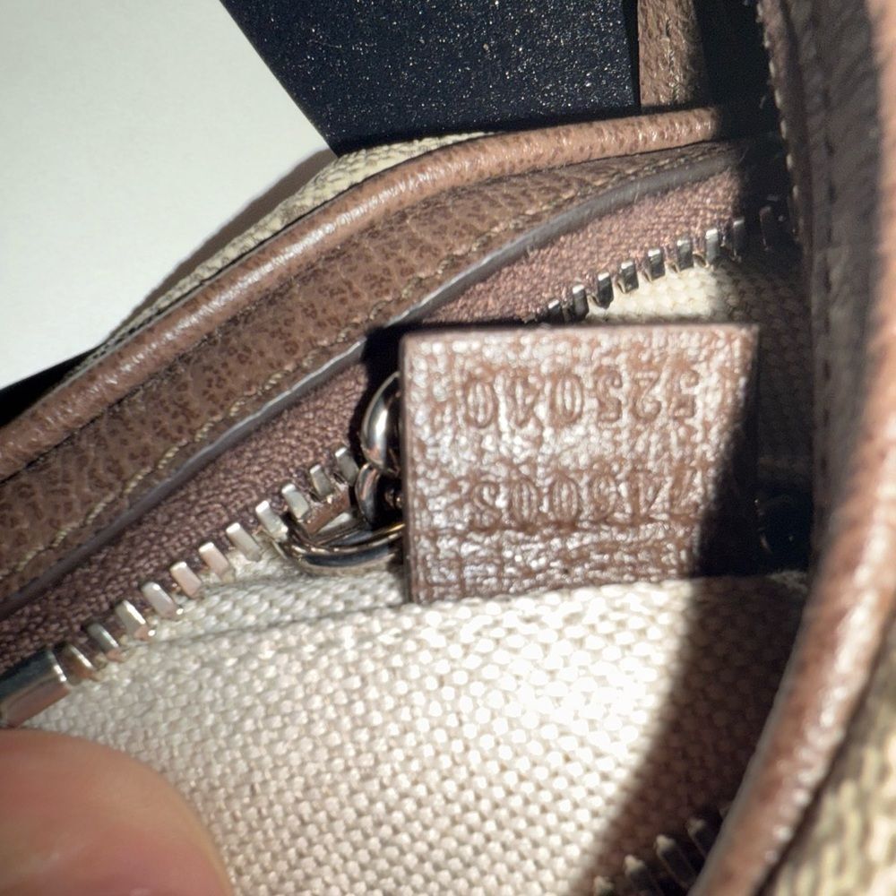 Brand new with tags GUCCI ATTACHE MINI BAG fits phone - Picture 14 of 14